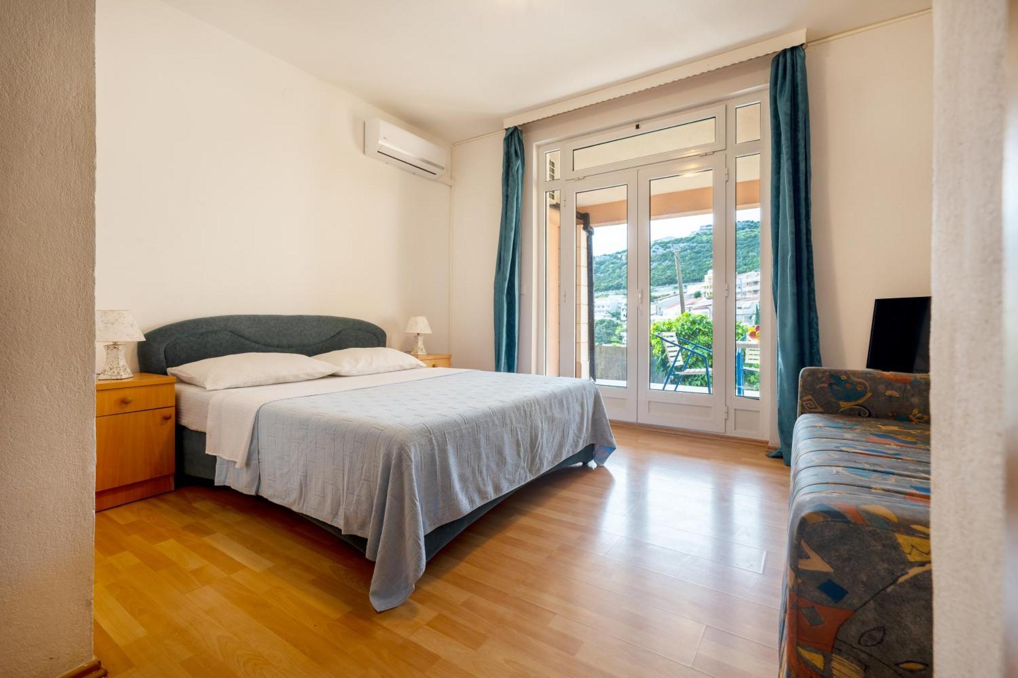 Apartments And Rooms Breeze เนอุม ภายนอก รูปภาพ